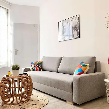 Paris - Lumineux Equipe • 2 Pers • Centre • Tram A Pied Appartement *
