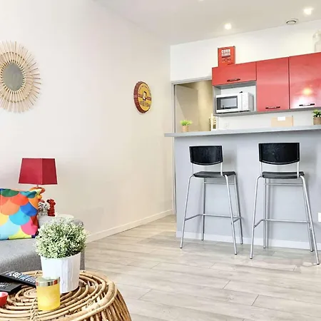 Appartement Paris - Lumineux Equipe • 2 Pers • Centre • Tram A Pied