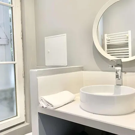 Paris - Lumineux Equipe • 2 Pers • Centre • Tram A Pied Appartement Grenoble